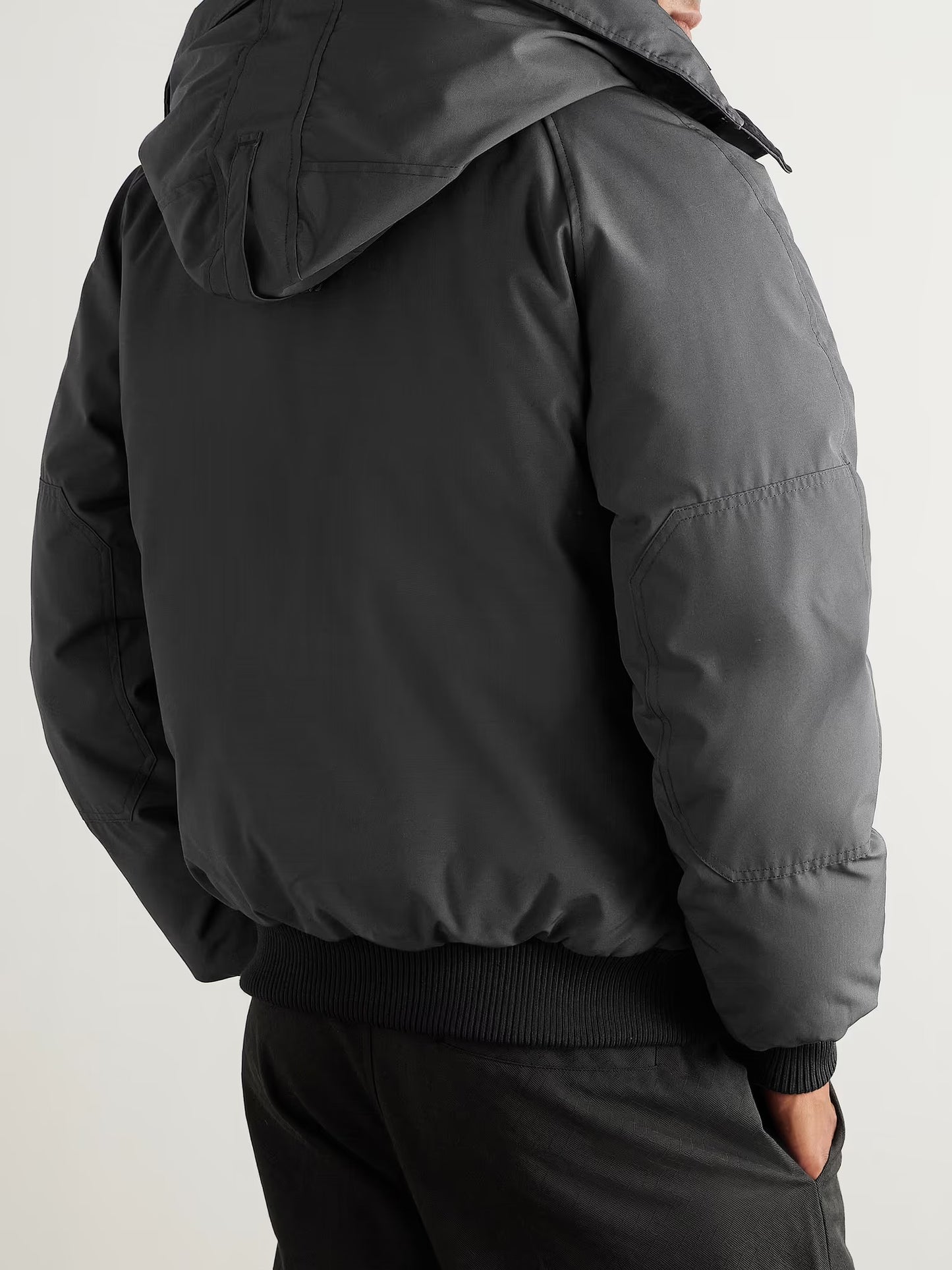 CANADA GOOSE
Chilliwack Arctic Tech® Hooded Down Jacket